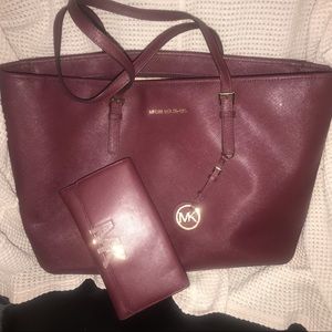 Michael Kors maroon large tote bag w/ wallet